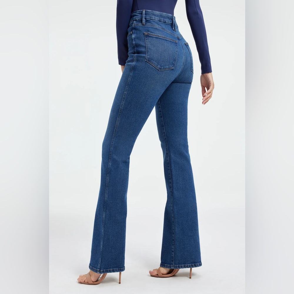 Good American Good Curve high waist bootcut Jean - size 12